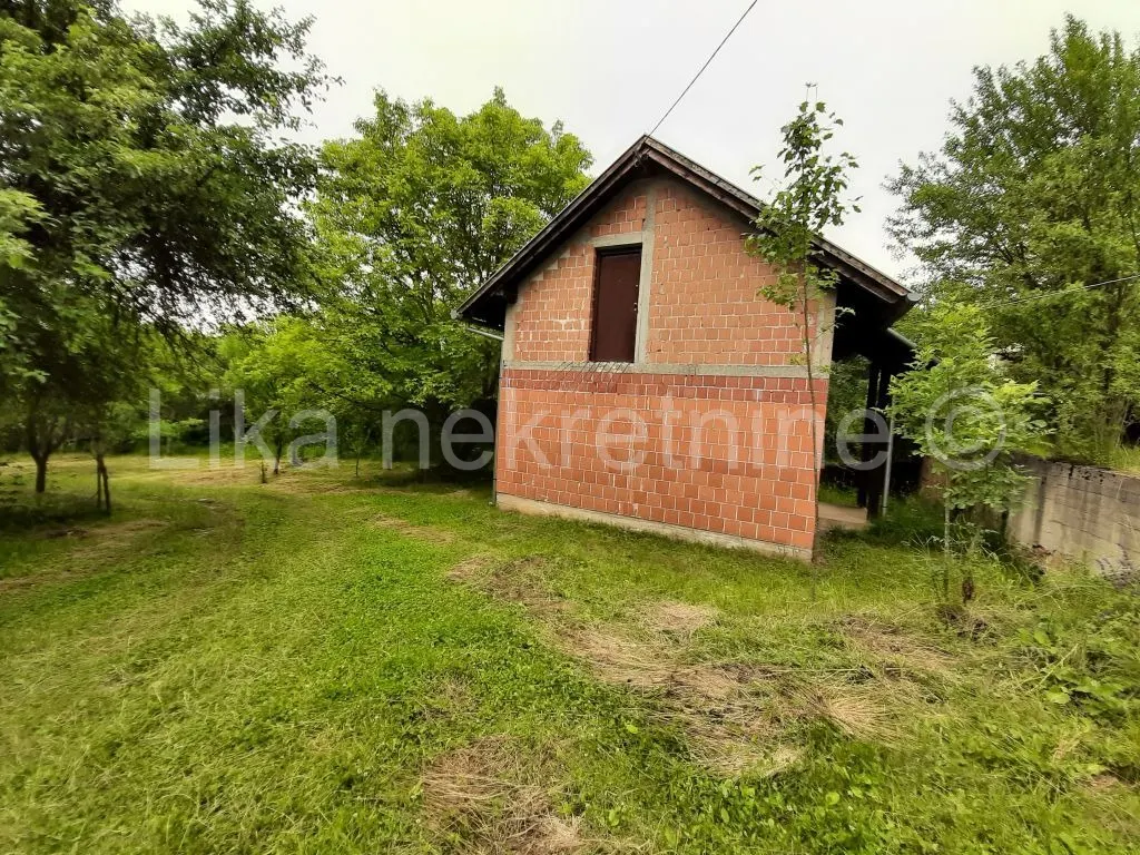 Kuća - Otočac, 150m2