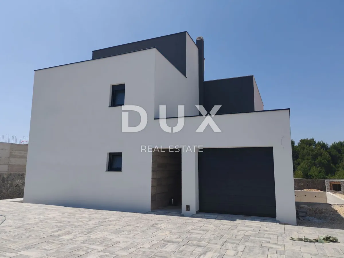 Kuća - Vrsi, 279.64m2