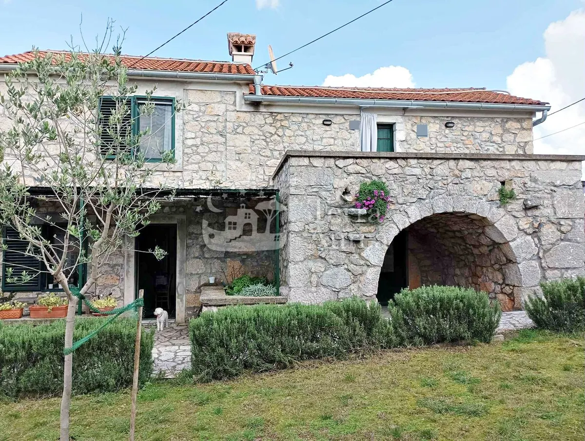 Kuća - Malinska-Dubašnica, 104m2