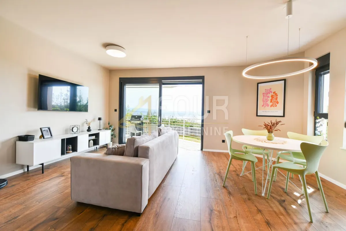Stan - Opatija - Okolica, 66m2