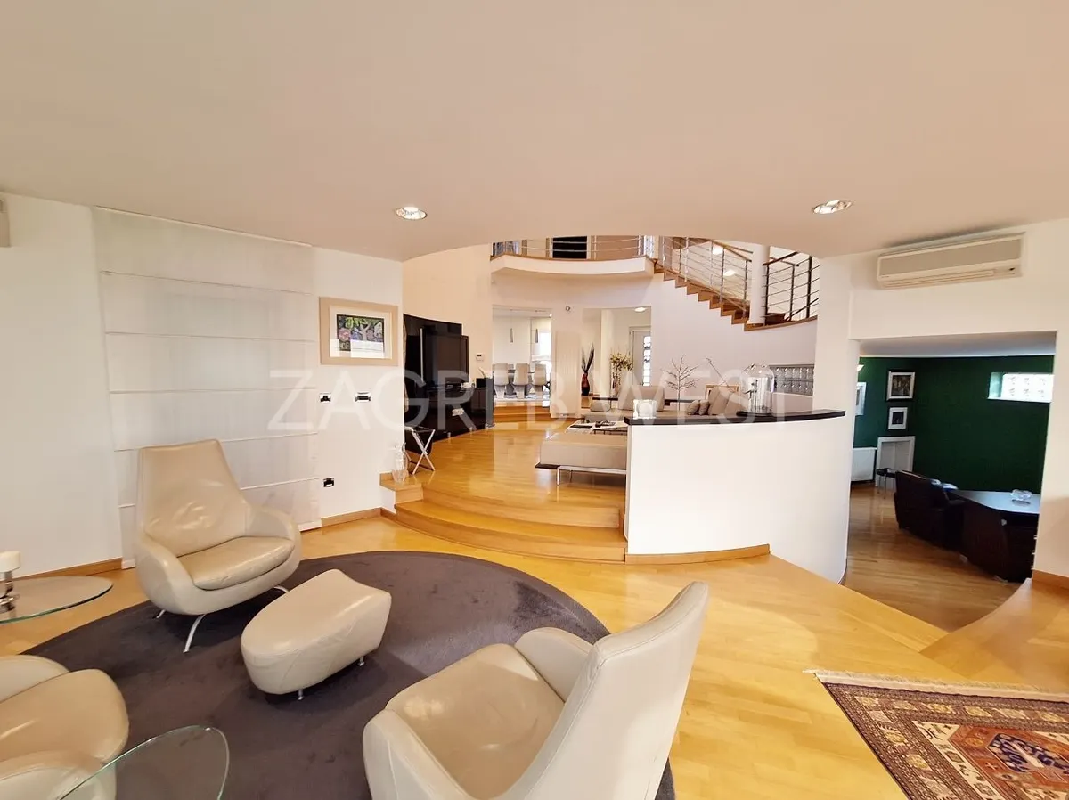 Kuća - Zagreb, 430m2