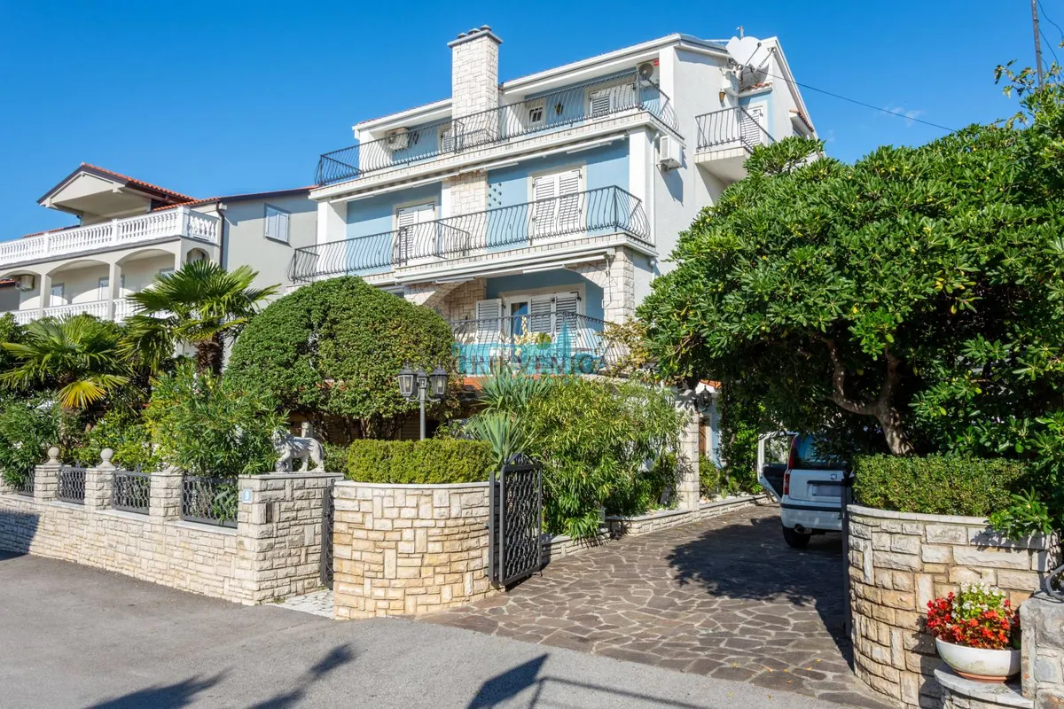 Kuća - Crikvenica, 430m2