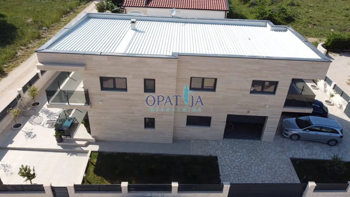 Kuća - Vir, 350m2