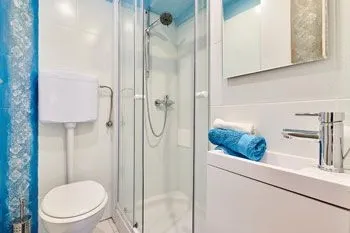 Poslovni Prostor - Buje, 650m2