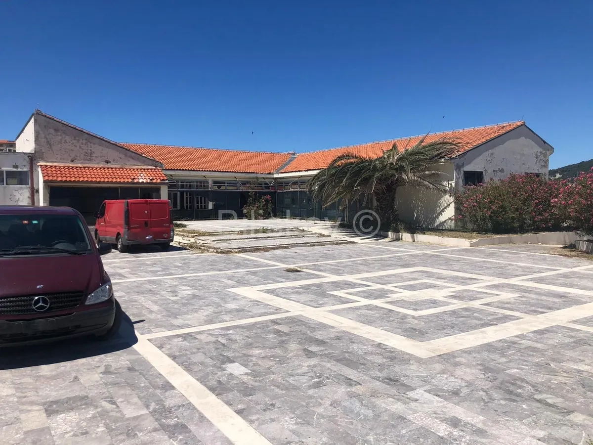 Poslovni Prostor - Rab, 865m2
