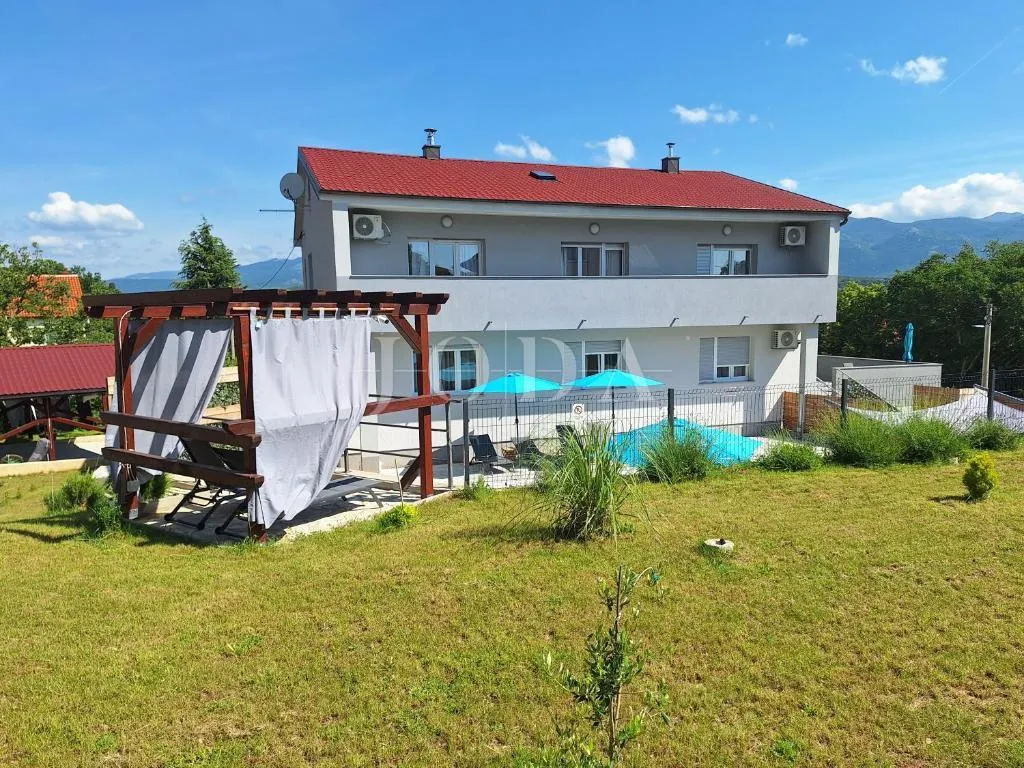 Kuća - Čavle, 350m2