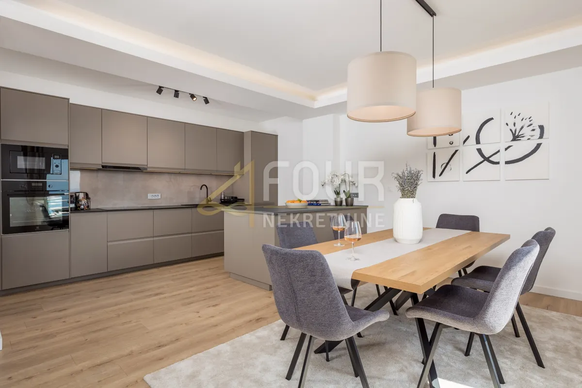 Stan - Opatija - Okolica, 122m2