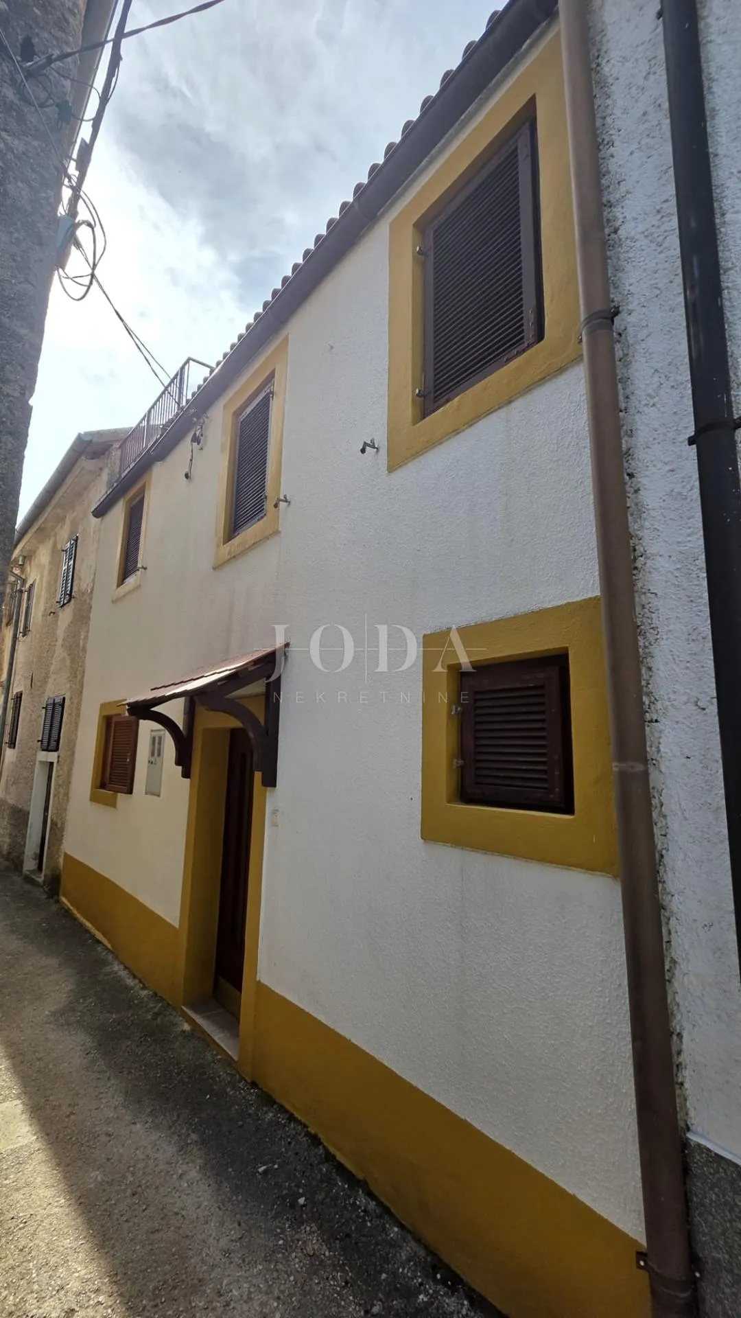House - Senj, 107m2