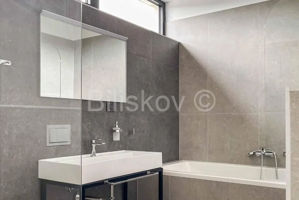 House - Kaštelir-Labinci, 306m2