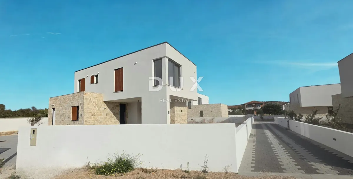 Kuća - Šibenik - Okolica, 142m2