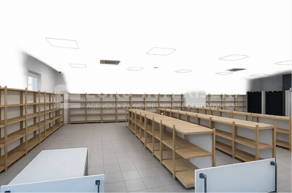 Poslovni Prostor - Mursko Središće, 300m2