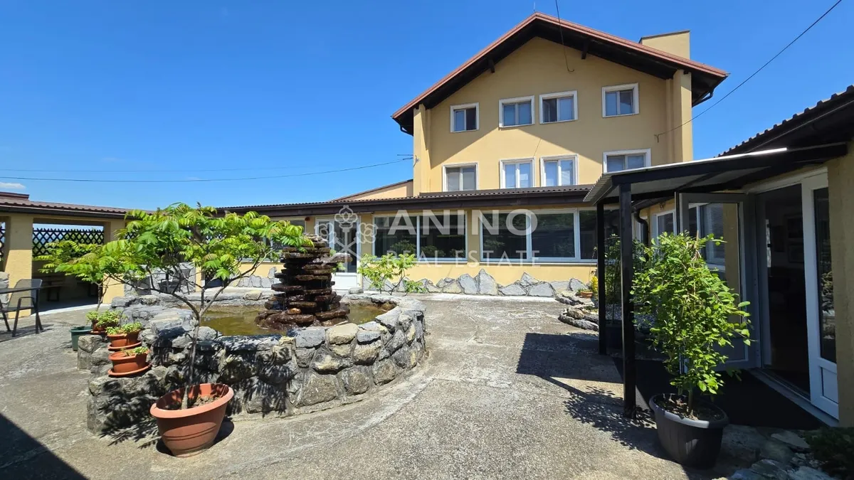 Poslovni Prostor - Dugo Selo - Okolica, 826m2