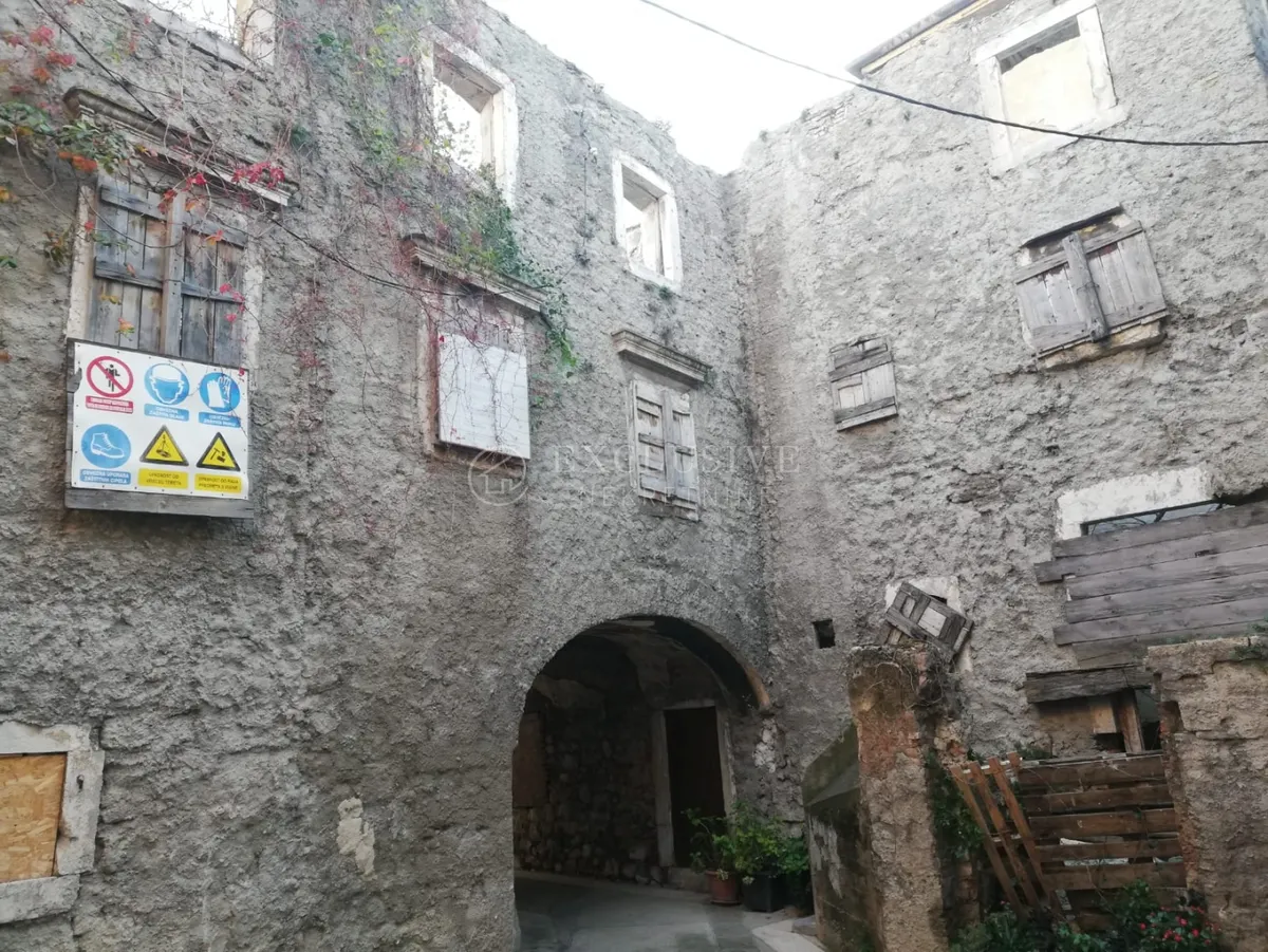 House - Senj, 450m2