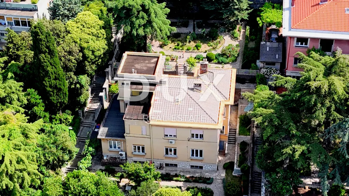 Kuća - Rijeka, 428m2