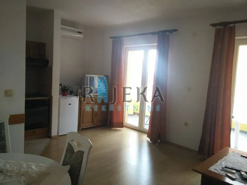 Kuća - Novi Vinodolski, 430m2