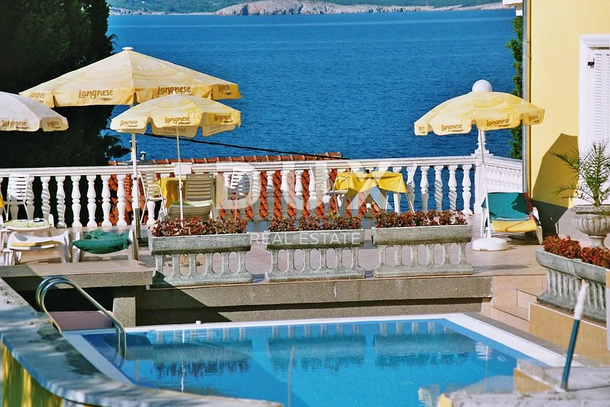 Poslovni Prostor - Crikvenica, 1800m2