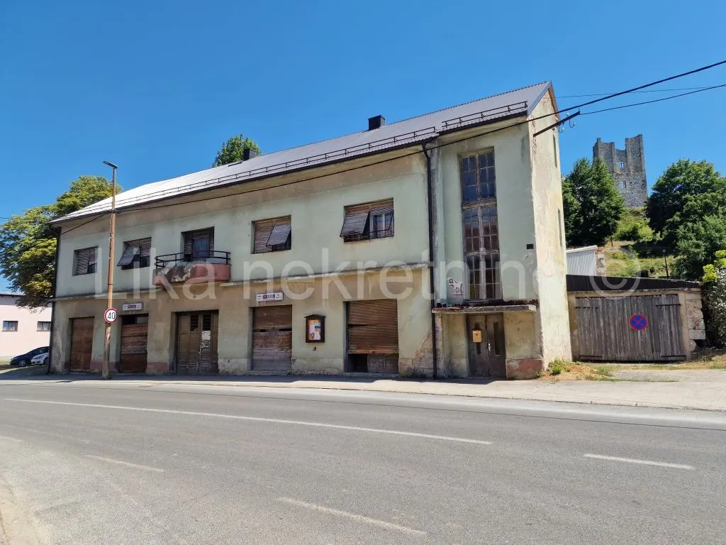 Poslovni Prostor - Brinje, 80m2
