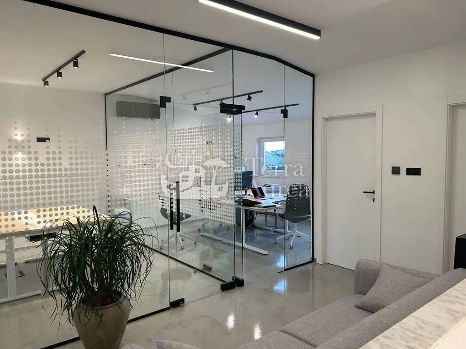 Commercial Space - Krk, 75m2