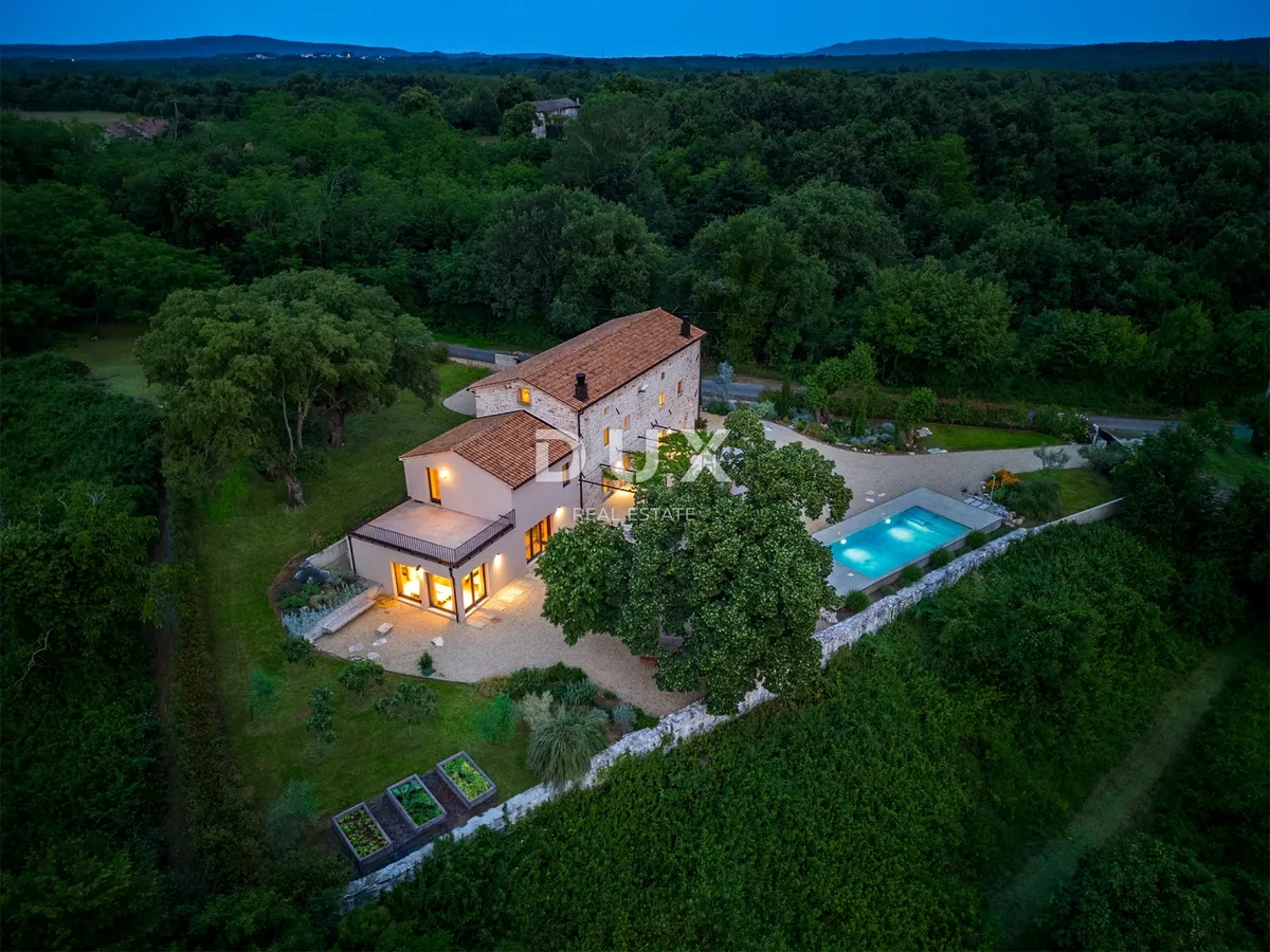 Kuća - Labin, 278m2