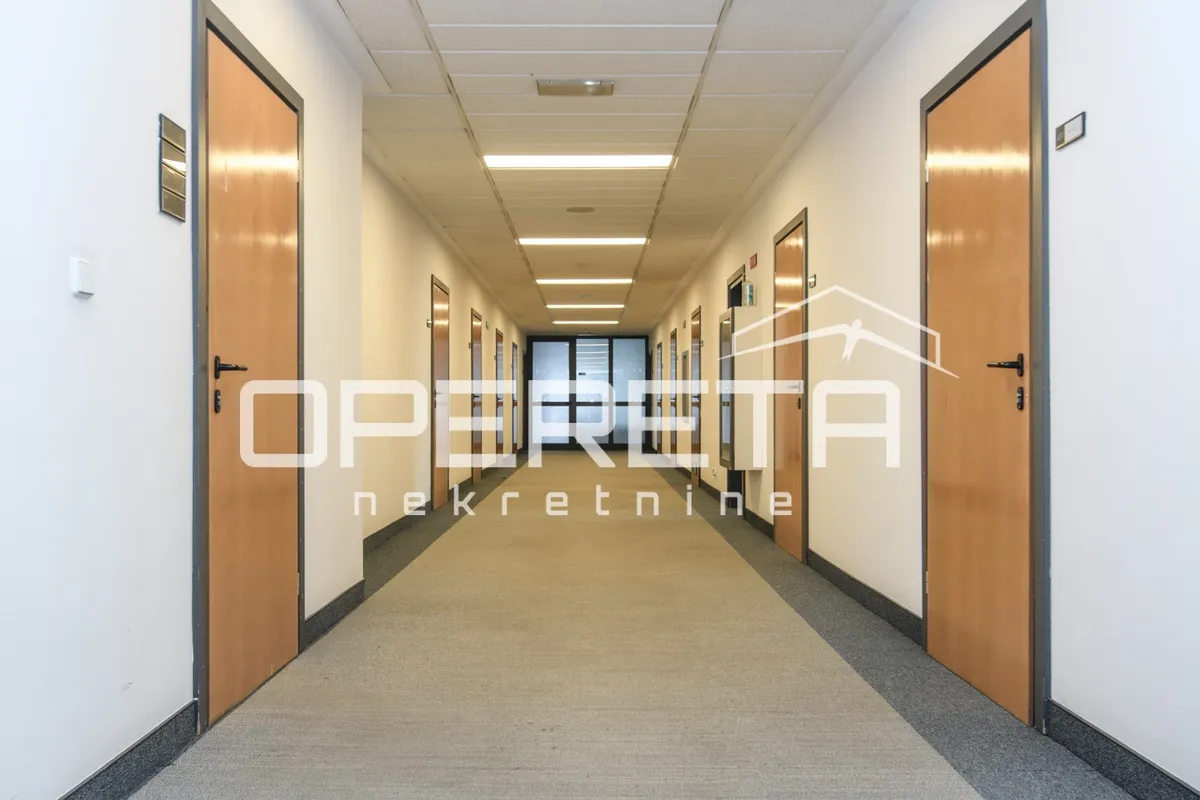 Ured - Ulica grada Vukovara, Trnje, Zagreb, 760m2