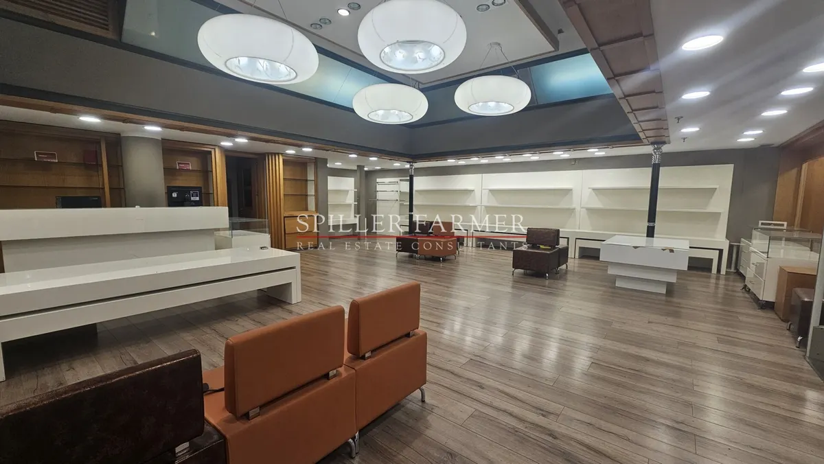 Poslovni Prostor - Donji grad, Zagreb, 127m2