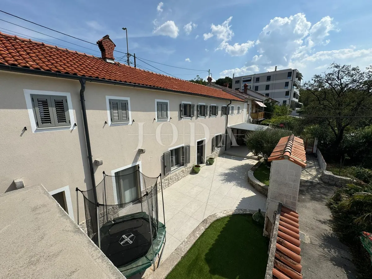 House - Kostrena, 302m2