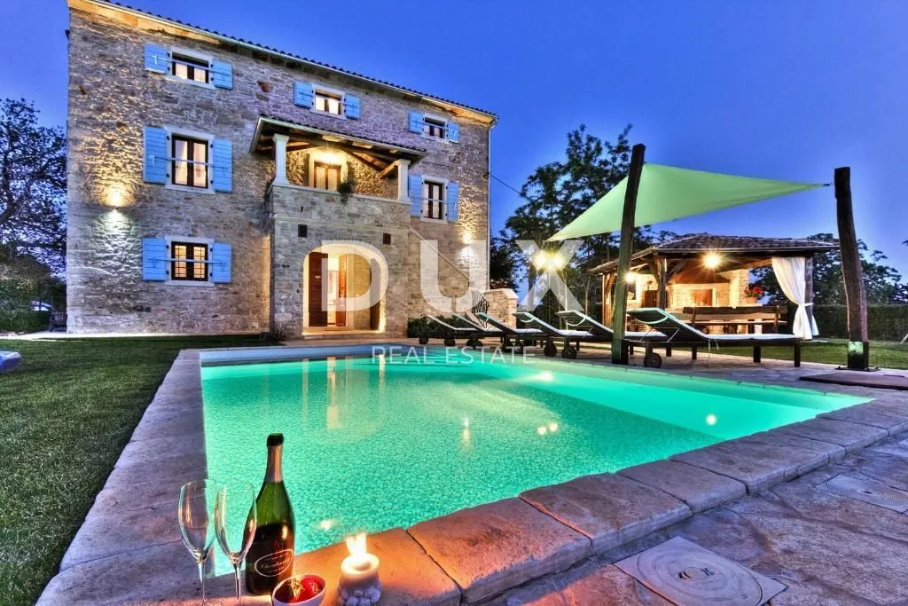 Kuća - Umag, 180m2