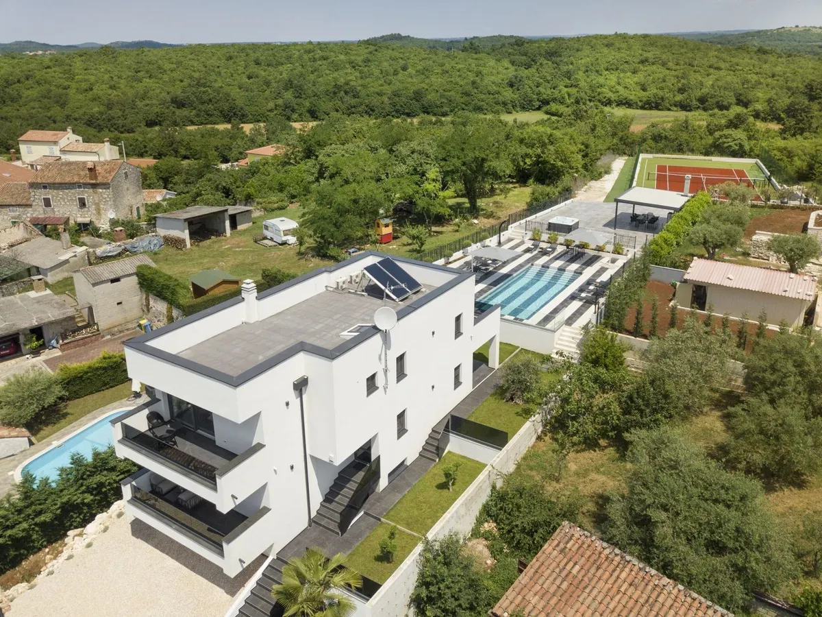 House - Sveti Lovreč, 203m2