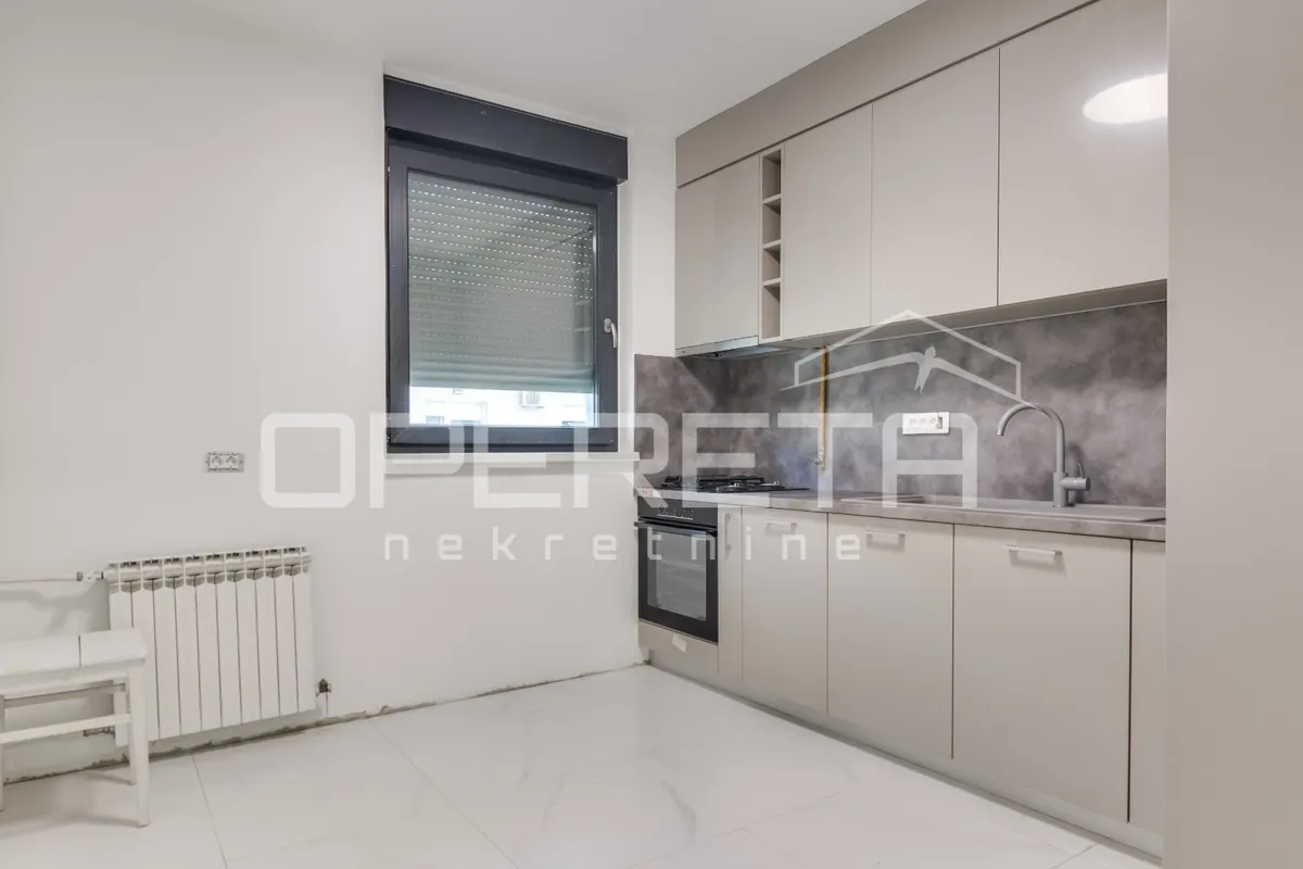 House - Tomaševa, Istok, Zagreb, 220m2