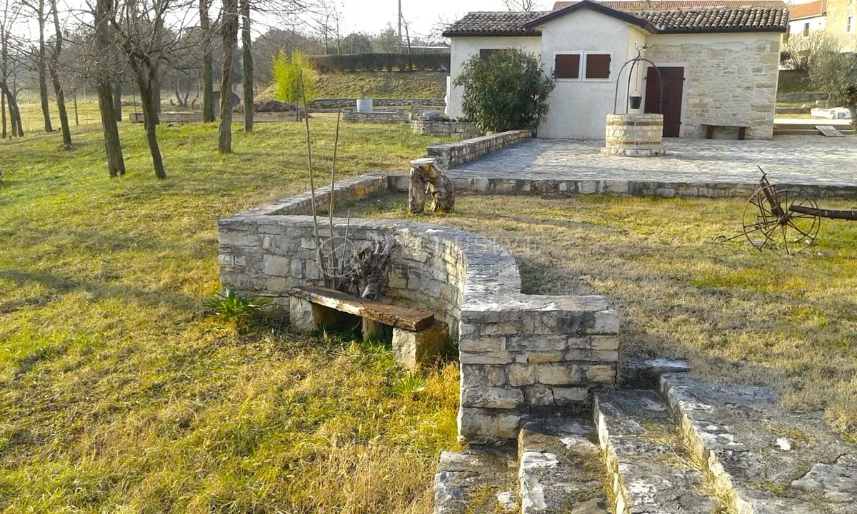 Kuća - Umag, 630m2