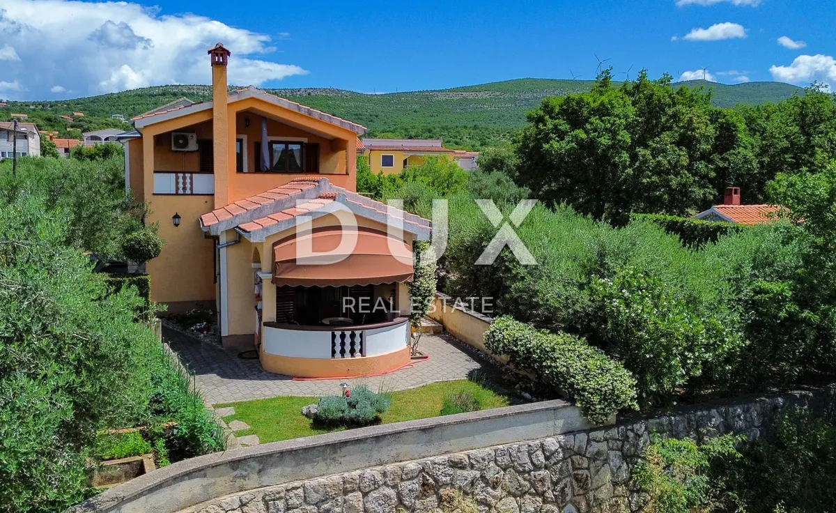 Kuća - Obrovac, 150m2
