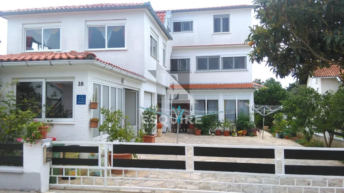House - Zadar - Okolica, 188m2