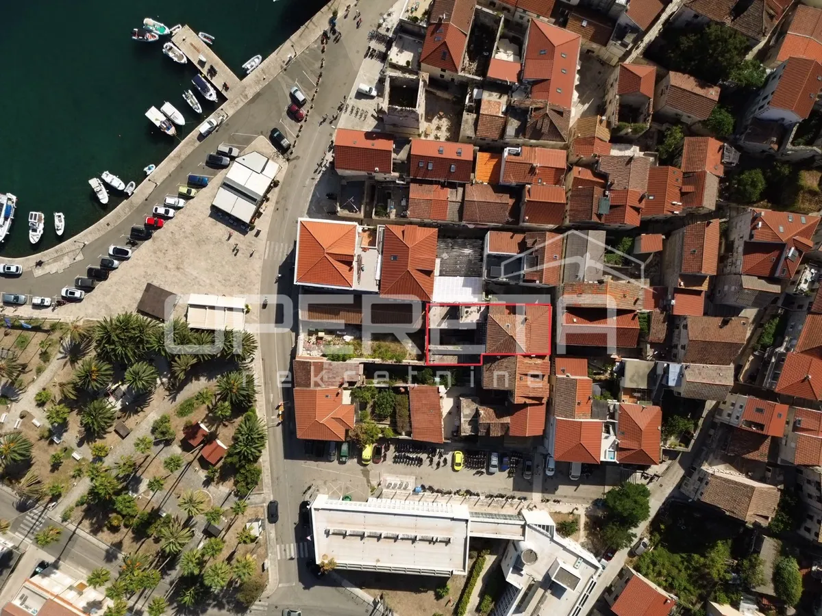 Kuća - Korzo, Vis, Vis, 350m2