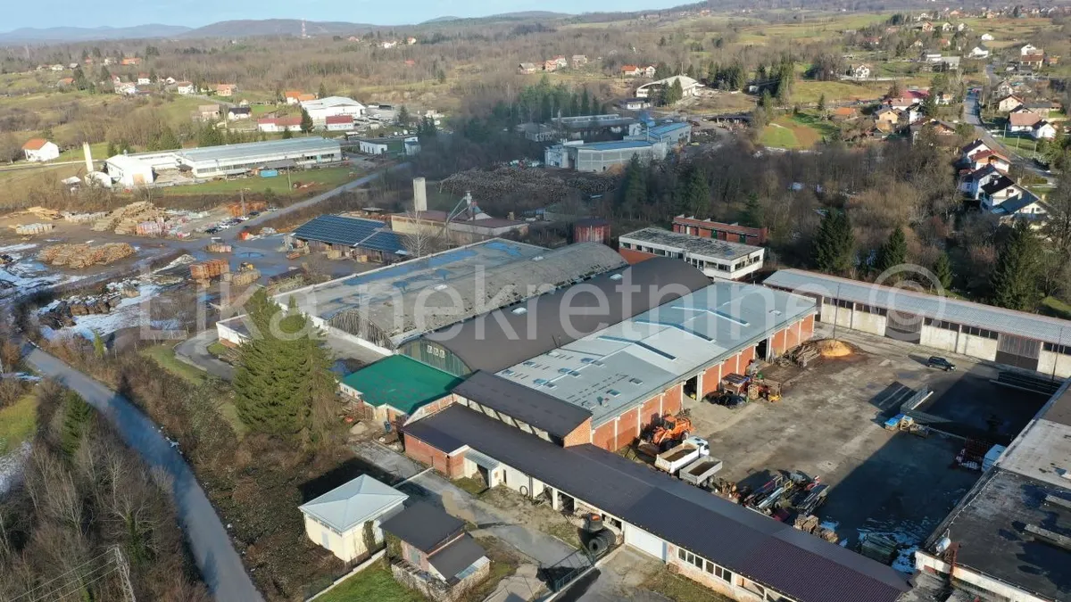 Poslovni Prostor - Slunj, 365m2