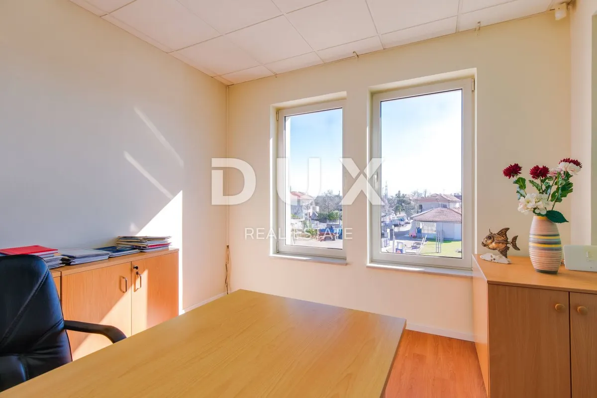 Poslovni Prostor - Viškovo, 122m2