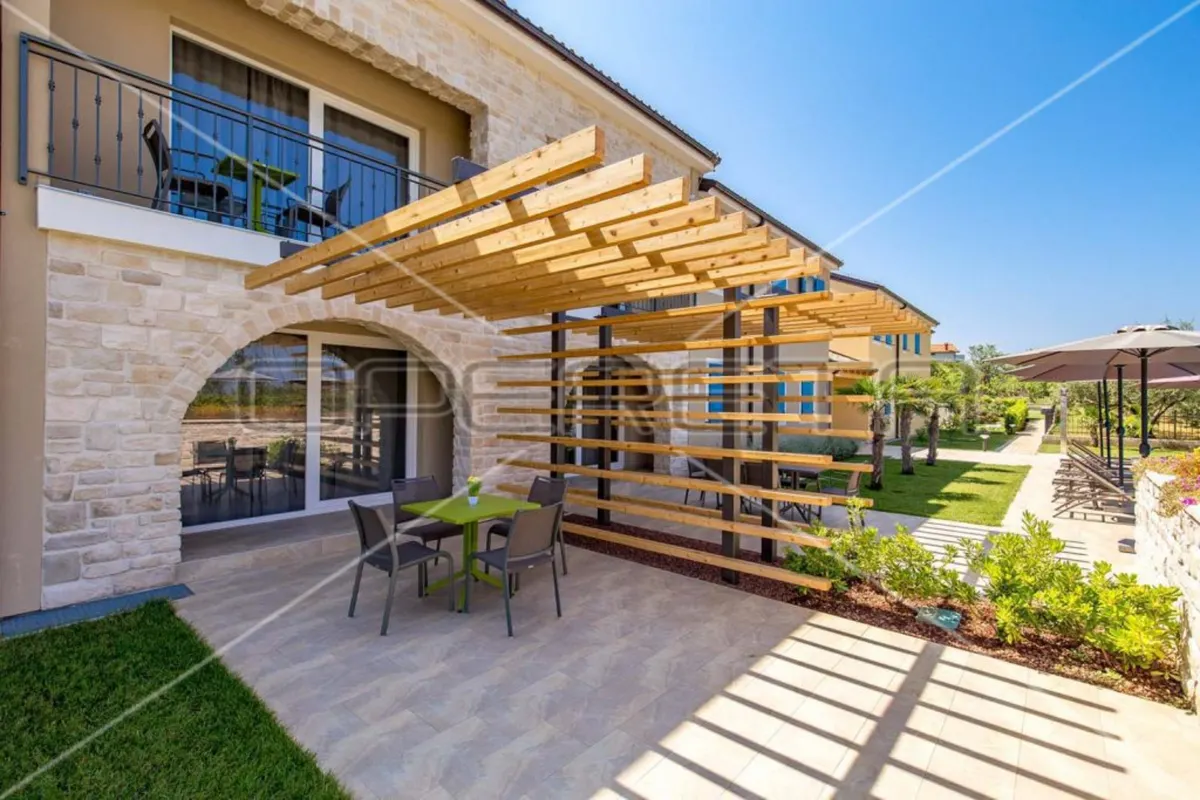 Zgrada - Poreč, Poreč, Poreč, 2051m2