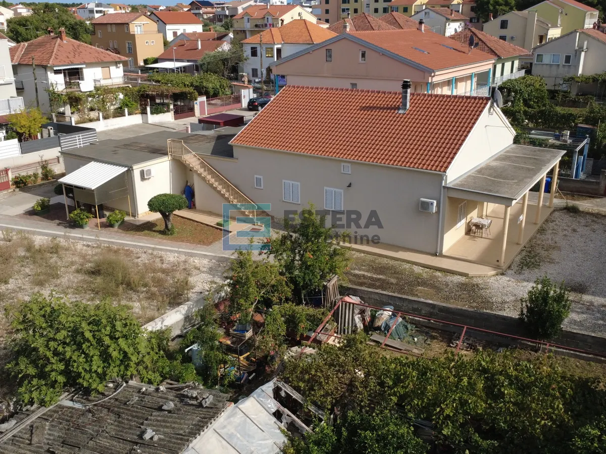 Kuća - Biograd na Moru, 307m2