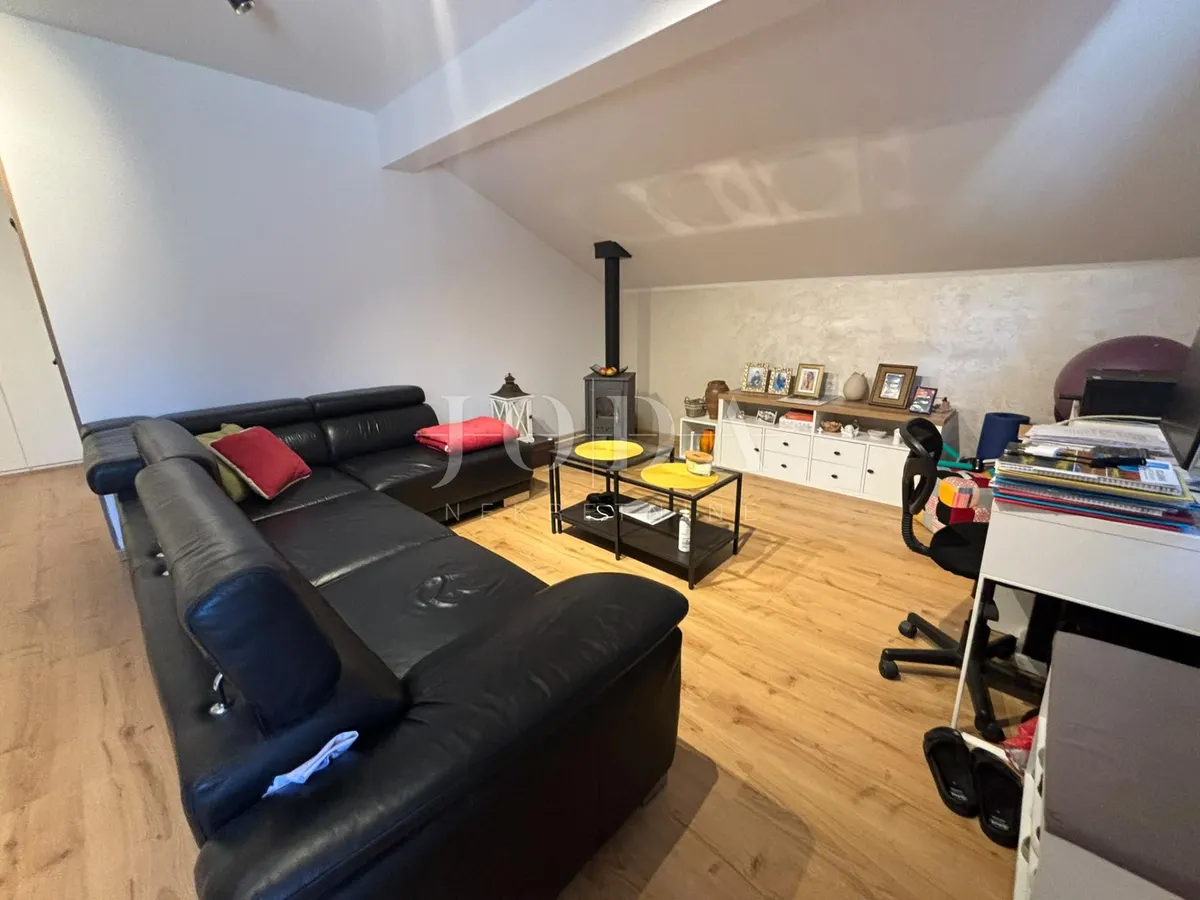 Apartment - Klana, 85m2