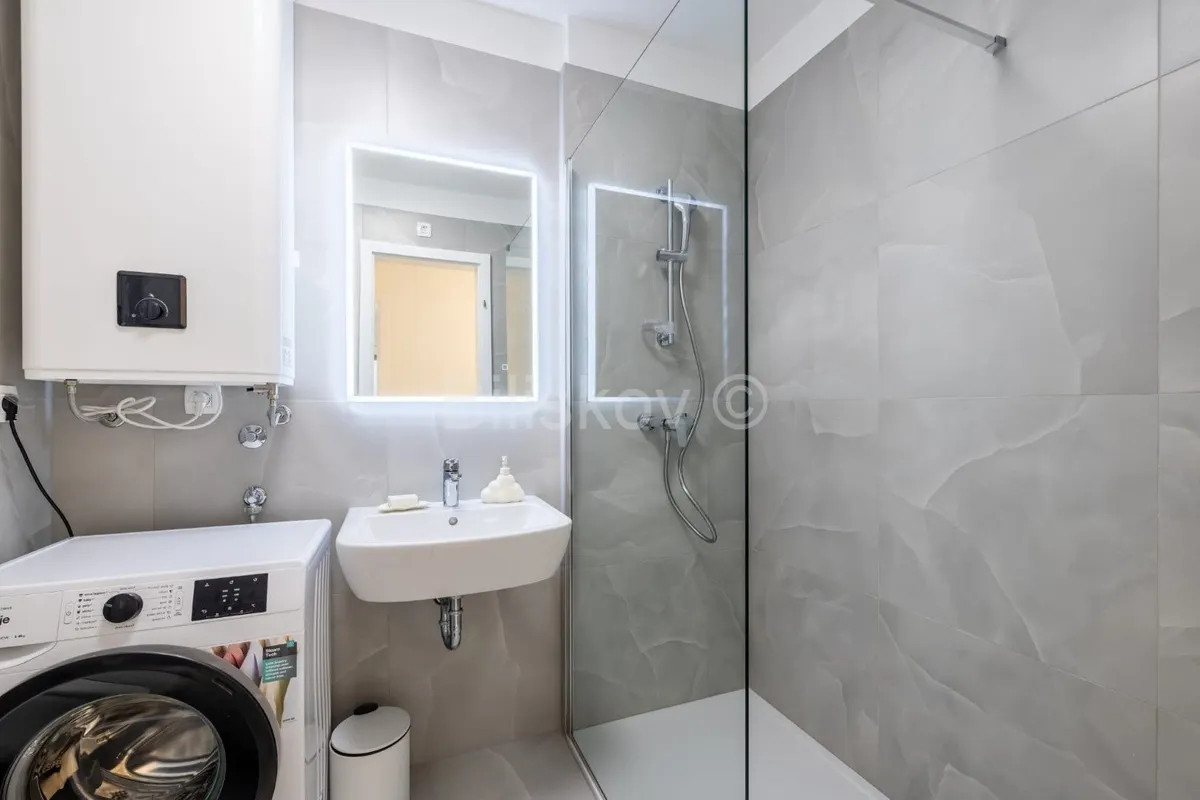 Apartment - Strožanac, Podstrana, 98m2