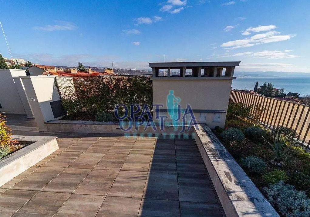 Stan - Opatija, 207.9m2