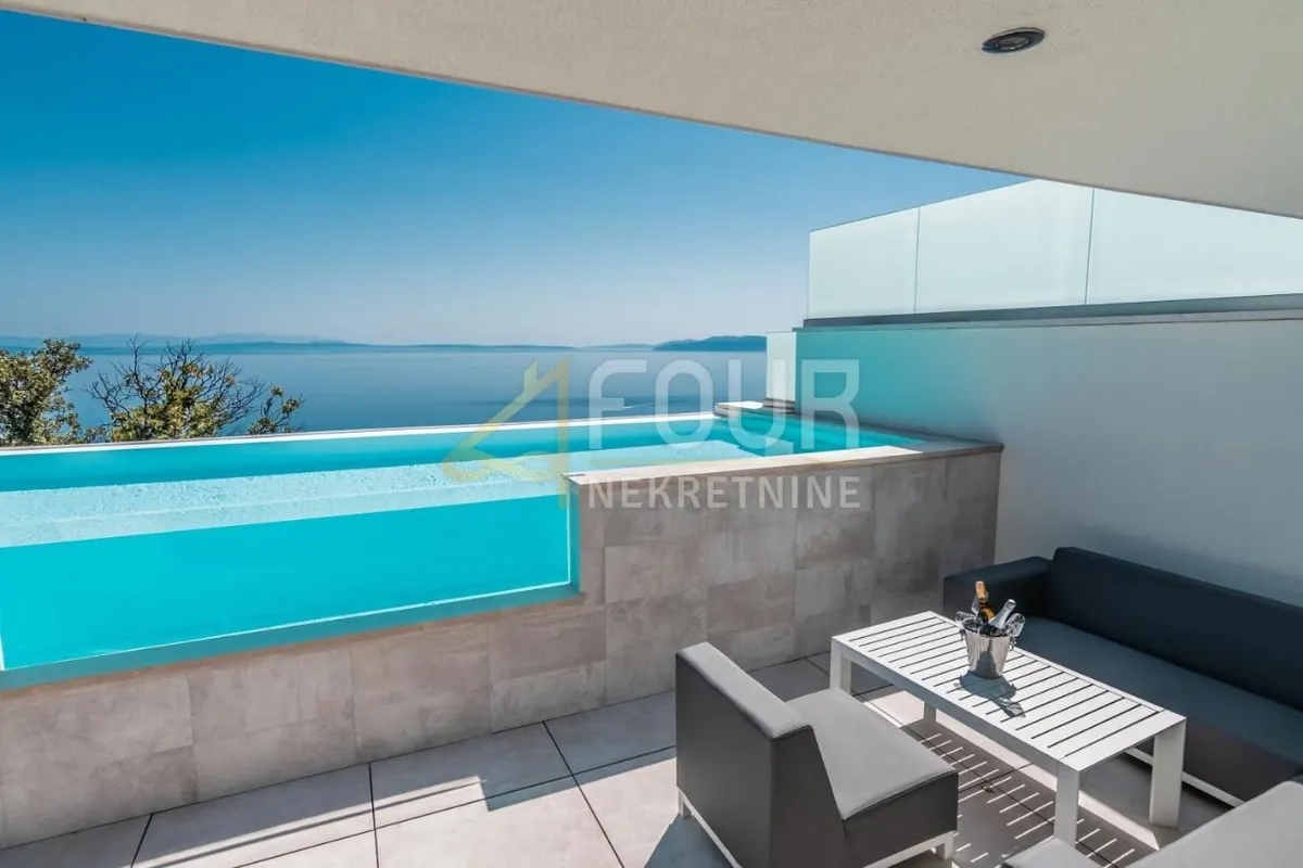 Stan - Opatija - Okolica, 210m2