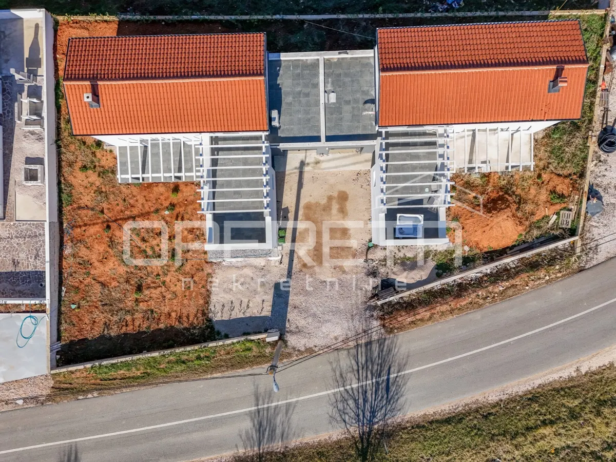 Kuća - Momjan, Buje, Buje, 231m2