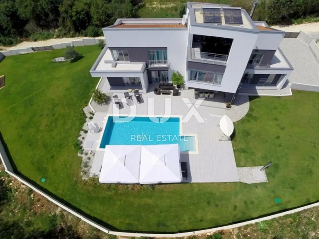 Kuća - Marčana, 240m2