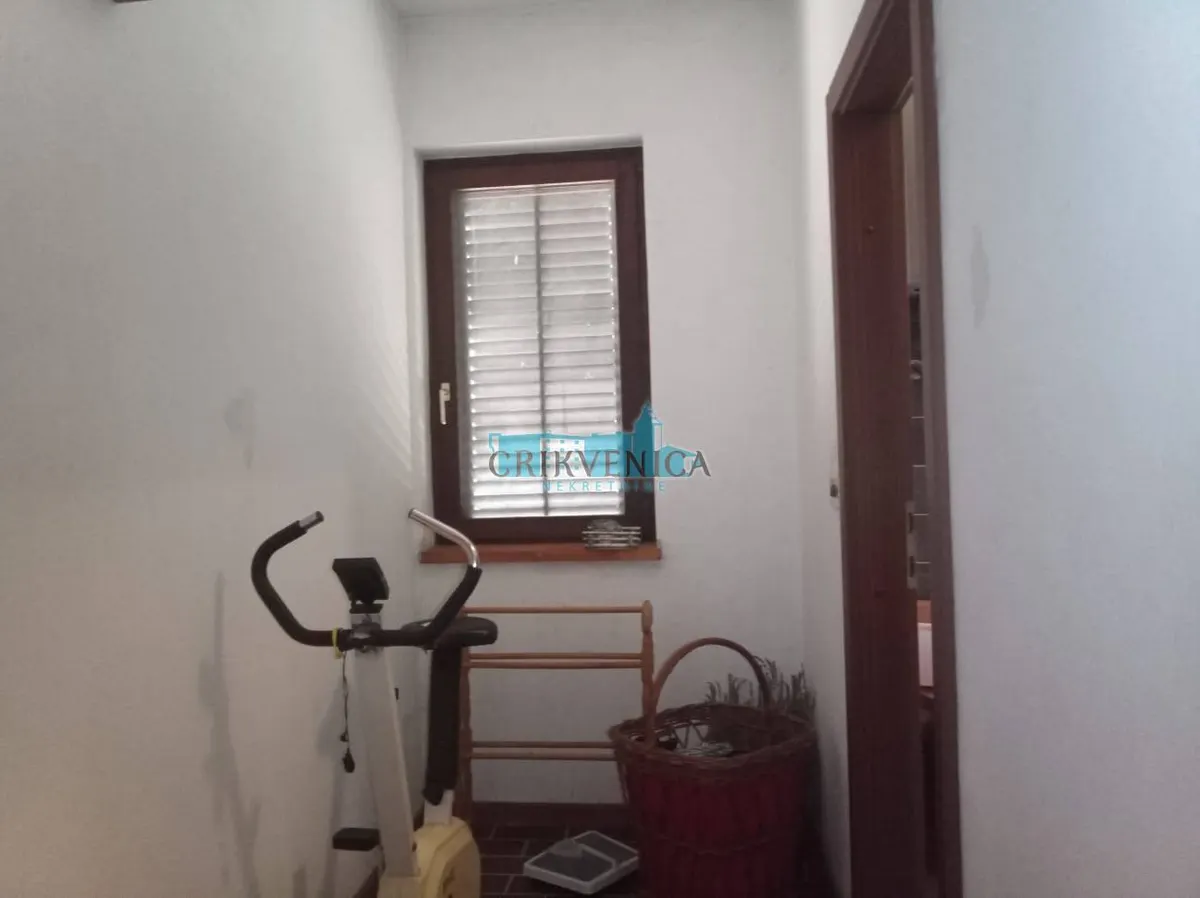 Kuća - Vinodolska Općina, 230m2