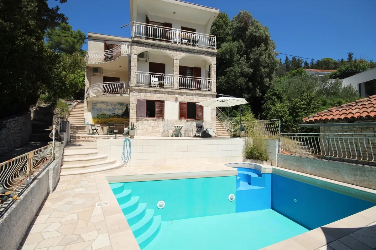 Kuća - Vela luka, 233m2