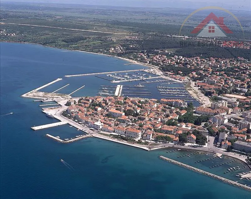 Zemljište - Biograd na Moru, 737m2