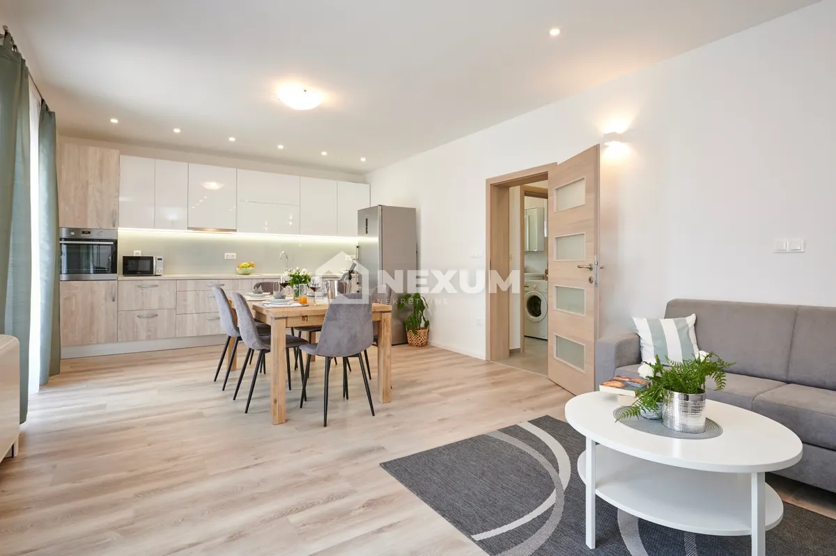 Kuća - Trogir, 240m2