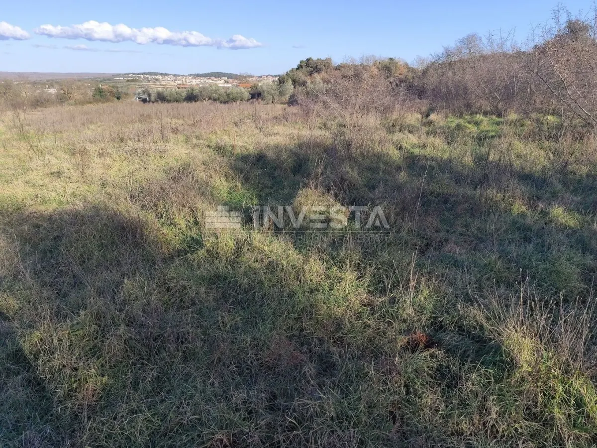 Zemljište - Pula, 663m2