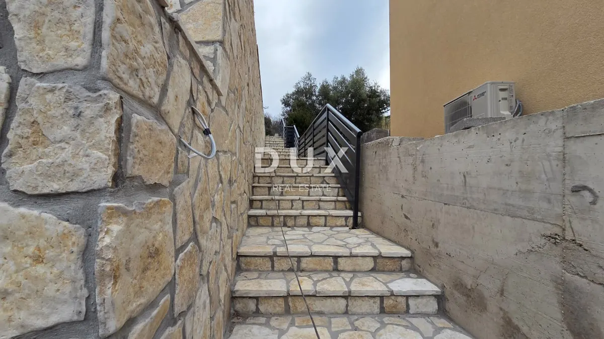 House - Crikvenica, 277m2