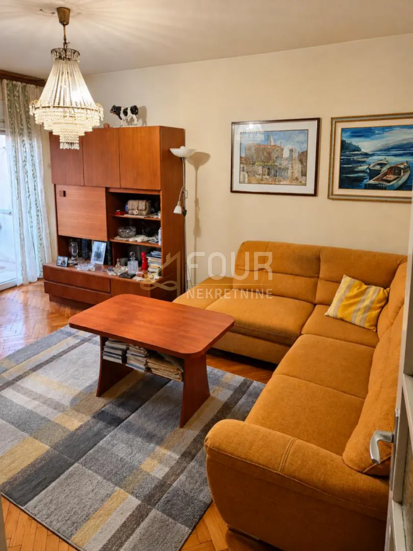 Stan - Pula, 64m2
